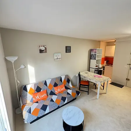 Le Champenois, Et Calme Apartment *